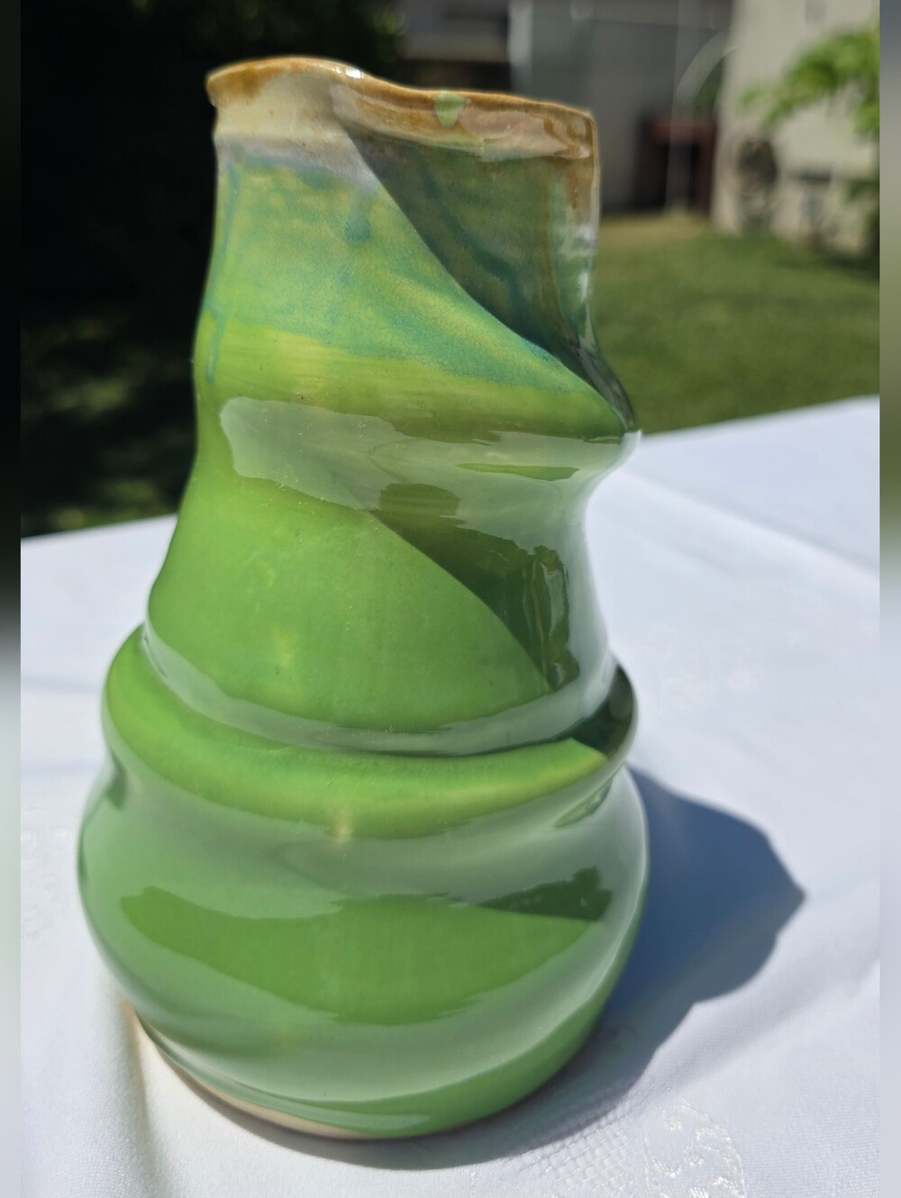 Vintage Signed Studio Art Pottery Green Spiral Twist Vase 7.25"